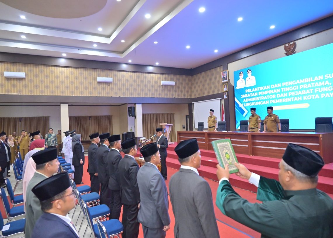 Pemko Payakumbuh Perkuat Birokrasi, Lantik Pejabat untuk Akselerasi Pelayanan Publik