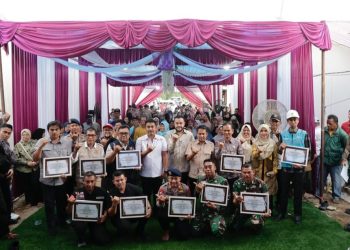 Wagub Vasko Resmikan 100 Unit Huntara Mandiri di Kepalo Koto untuk Warga Terdampak Bencana di Kota Padang