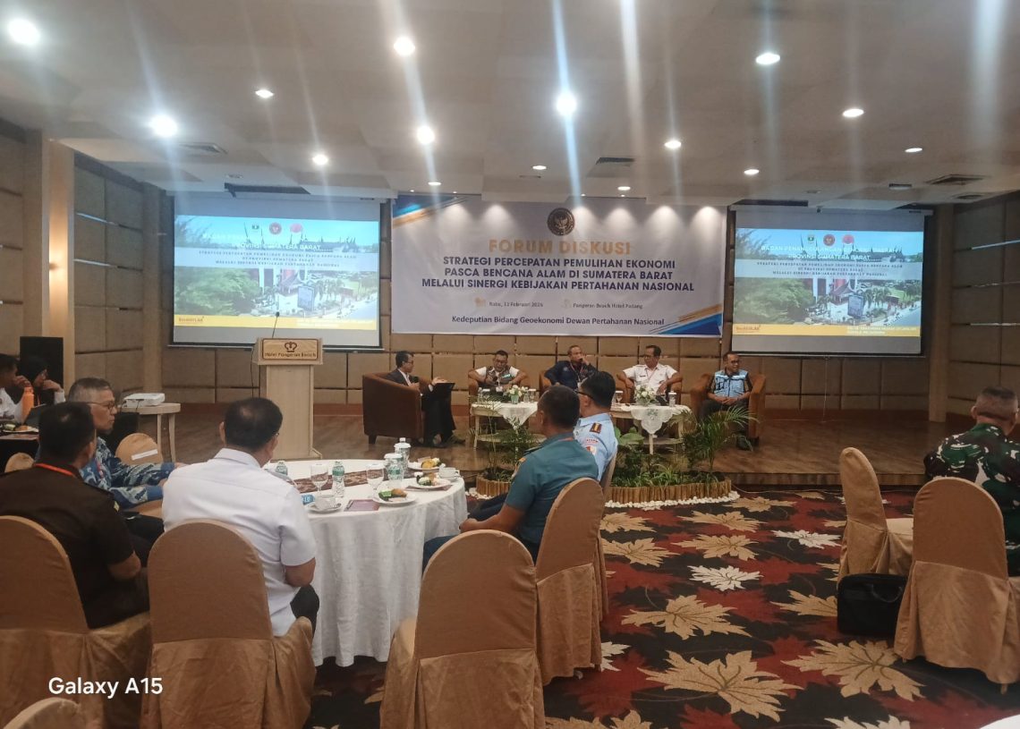Geoekonomi DPN RI Baca Masa Depan Sumbar Pascabencana dari Ballroom Pangeran Beach Hotel