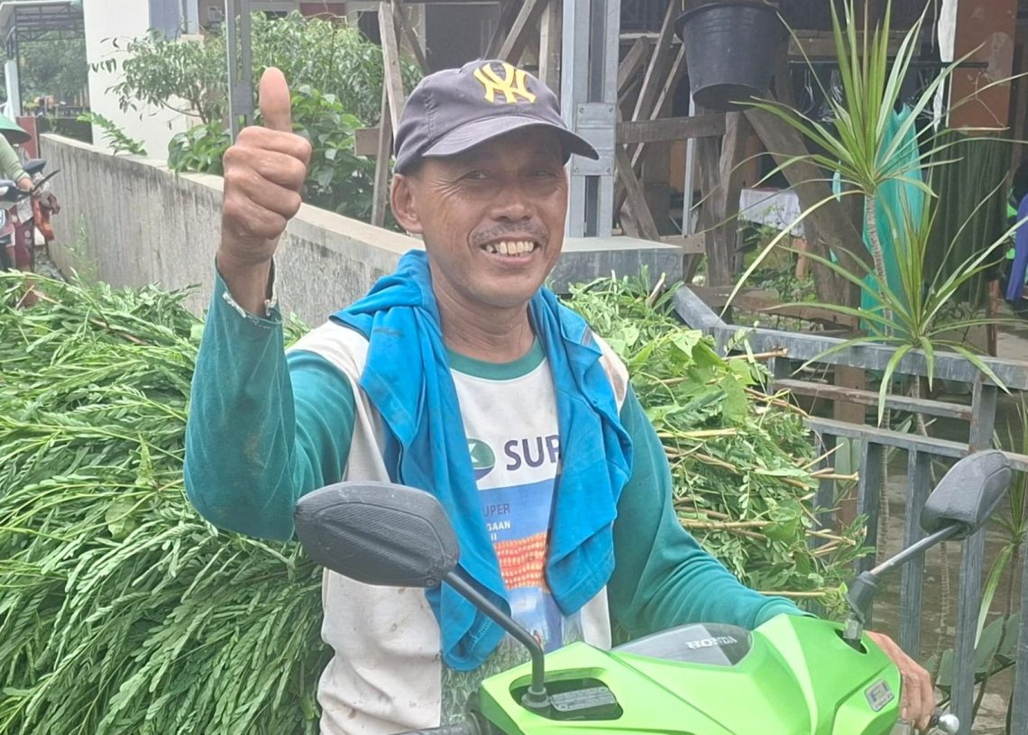 Jalan Baru TMMD Cikuya Mudahkan Tranposrtasi Jalan Bagi Peternak Cari Pakan