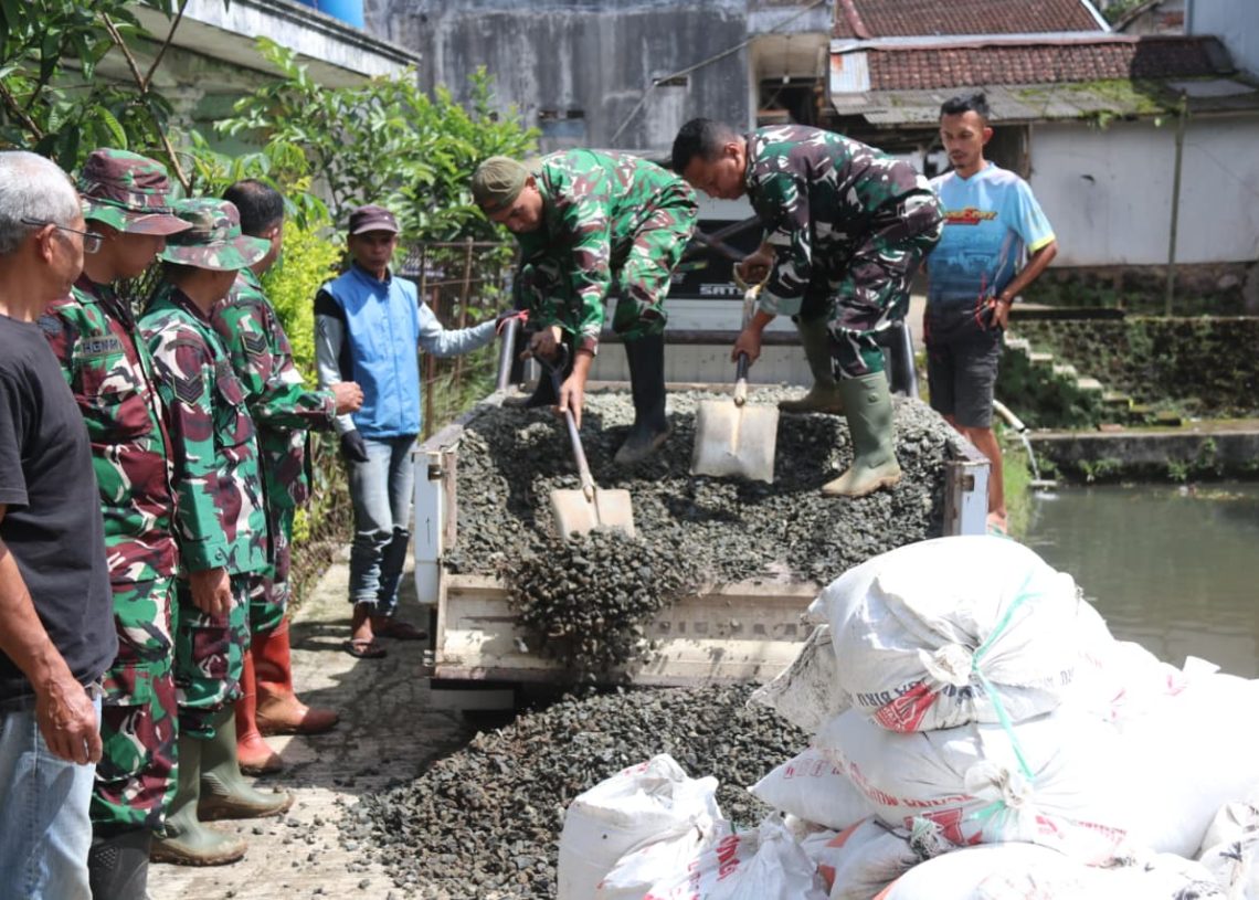 TMMD ke-127 Kodim 0624/Kab. Bandung Sasar Sanitasi, Rehab MCK Masjid Nurus Shalam Sebagai Program Unggulan Kasad