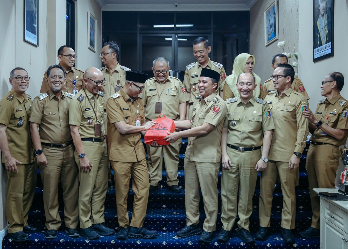 Bahas Isu Strategis: Bupati Parosil Boyong Jajaran Pemkab Lampung Barat Bertemu Gubernur Lampung