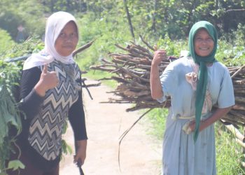 Jarak Lebih Dekat, Itulah Senyum Kebanggaan Petani Cikuya Saat Jalan Baru TMMD Terwujud