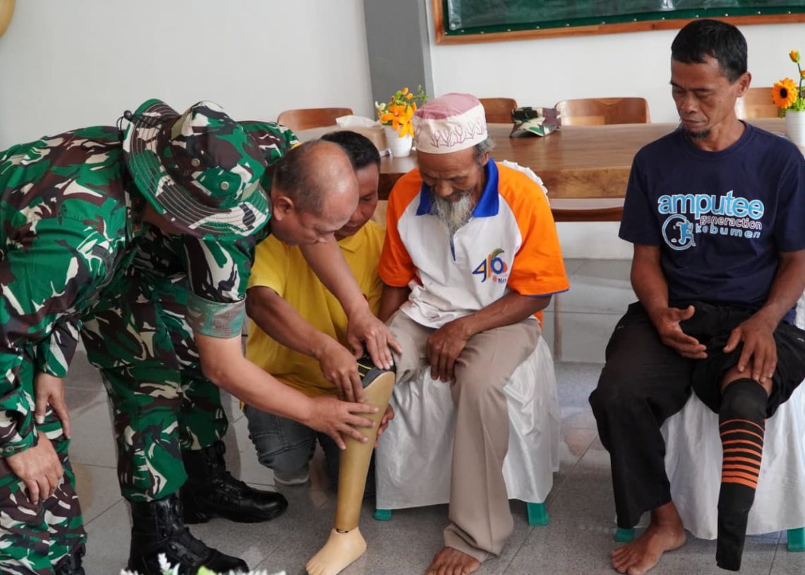 Langkah Baru di Somagede, TMMD ke-127 Hadirkan Kaki Palsu untuk Warga Kebumen