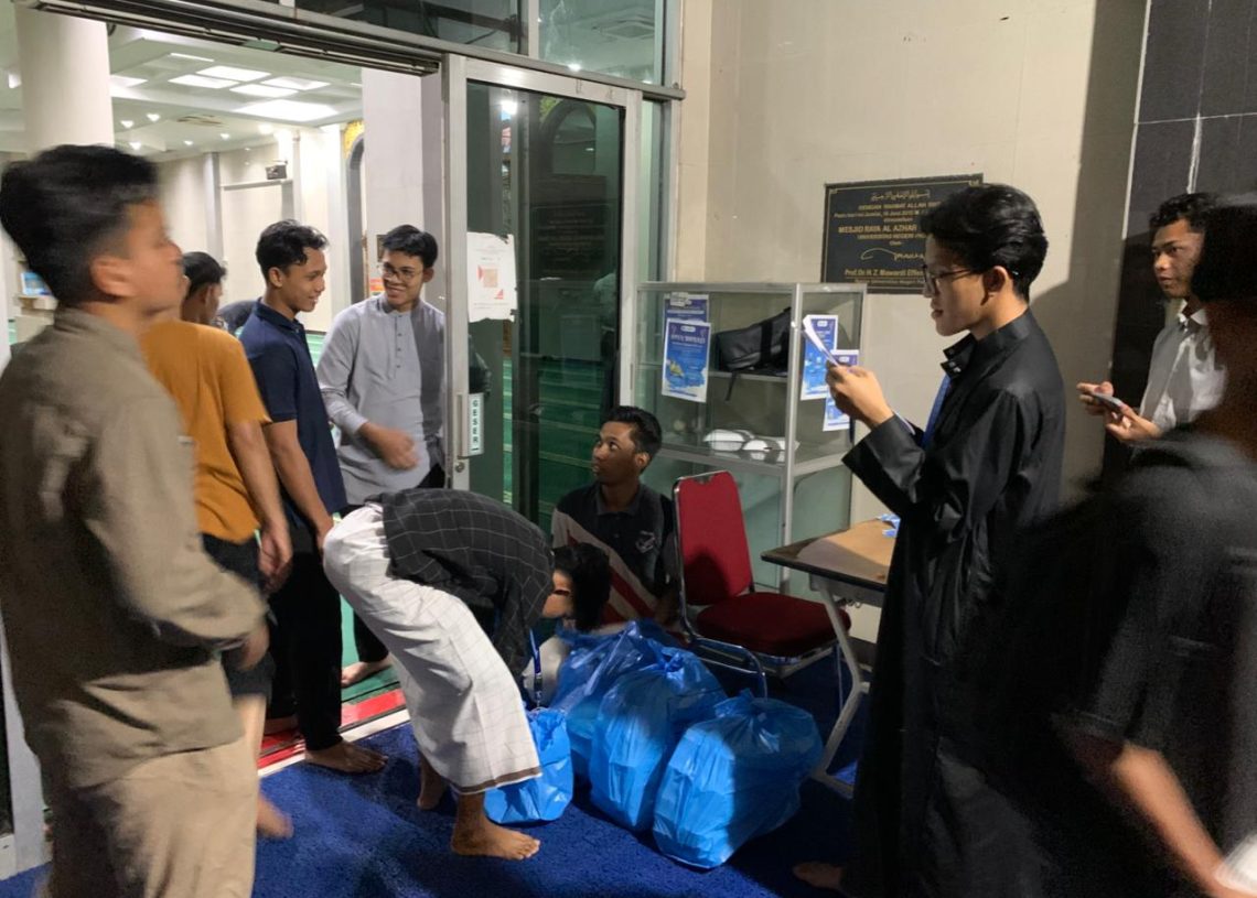 DWP UNP Hadirkan Program Sedekah Paket Berbuka Ramadhan 1447 H